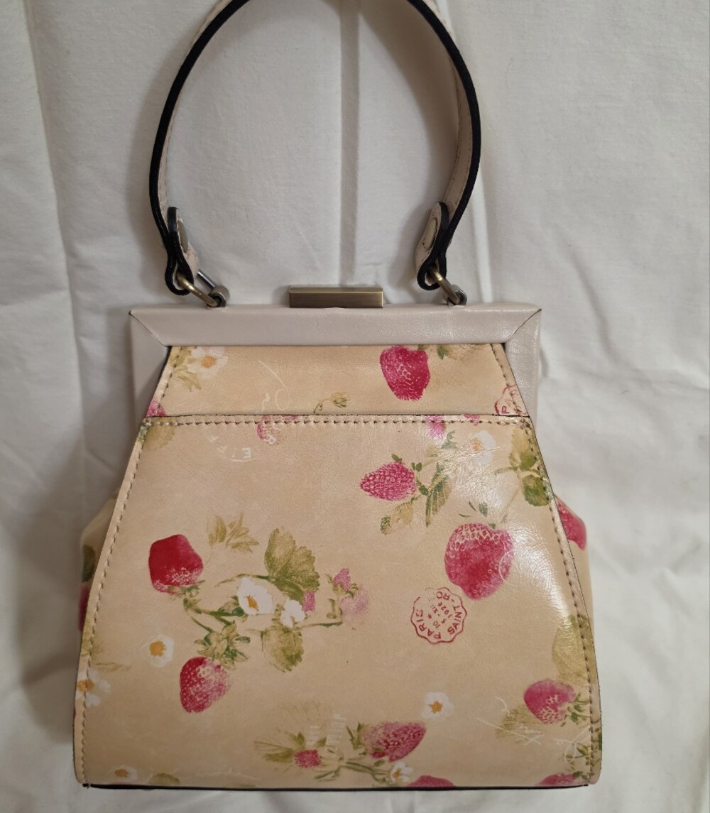 Patricia Nash Parisian Strawberry - NWT - Picture 1 of 3